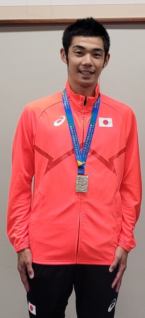 青山選手（1）