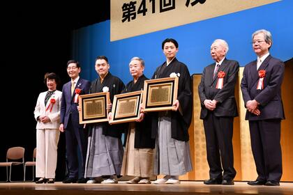 浅草芸能大賞授賞式受賞者の様子